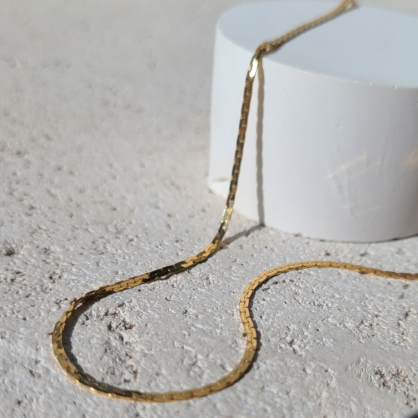 14k Dainty Herringbone C-Link Chain