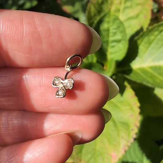 9k Antique Clover Charm