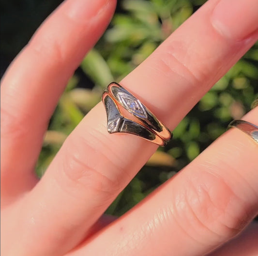 10k Wishbone Diamond Ring