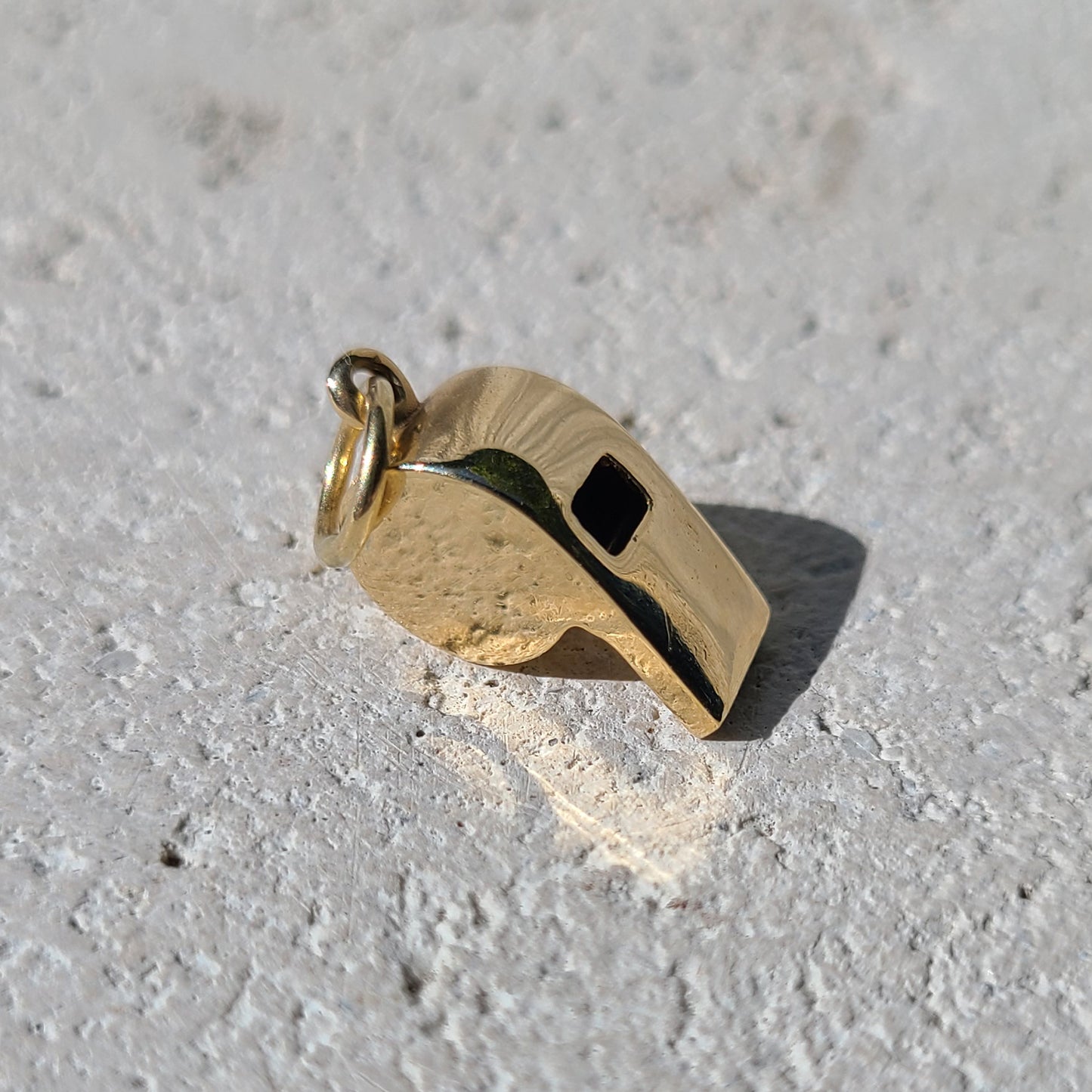 10k Working Whistle Charm